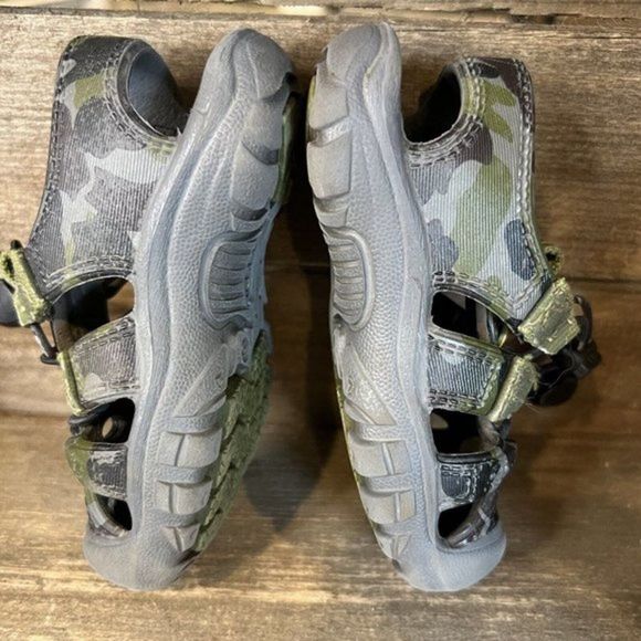 Childrens Kids Keen Rubber Newport H2 Waterproof Camo Shoes Sandals Size 5 C GUC - Picture 4 of 6